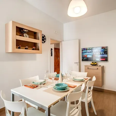 Casa Degli Aranci 33 Apartment *