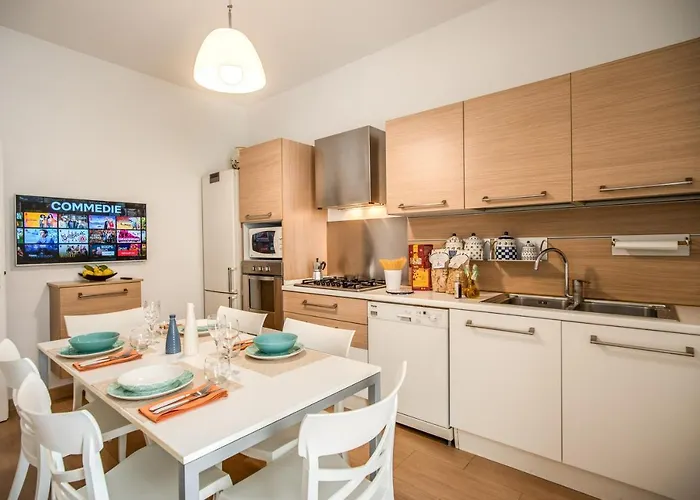 Casa Degli Aranci 33 *